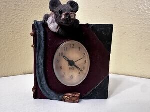 FIGI Battery Operated Mini Clock 1997 Heritage Books w Mouse on the Top Vintage